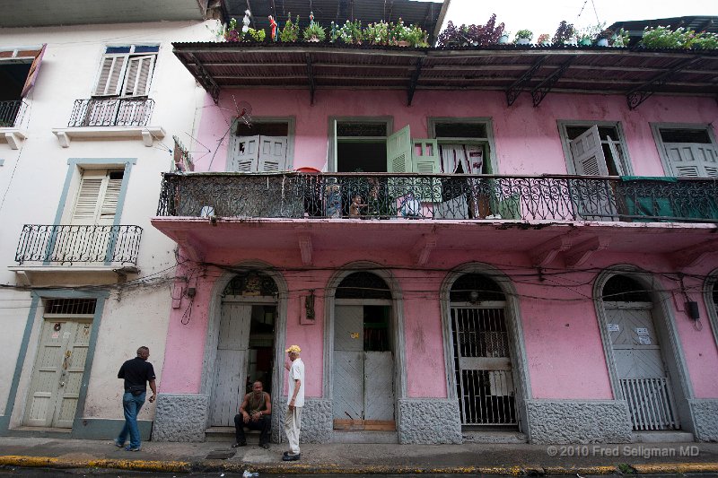 20101201_181009 D3.jpg - Casco Viejo